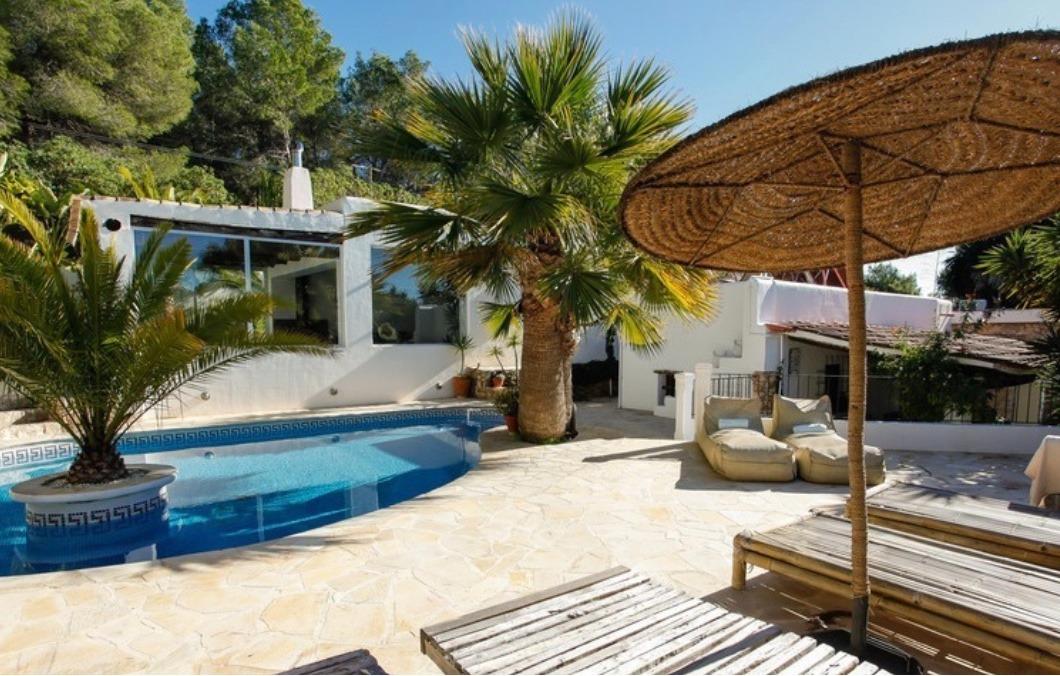 VILLA PARAISO