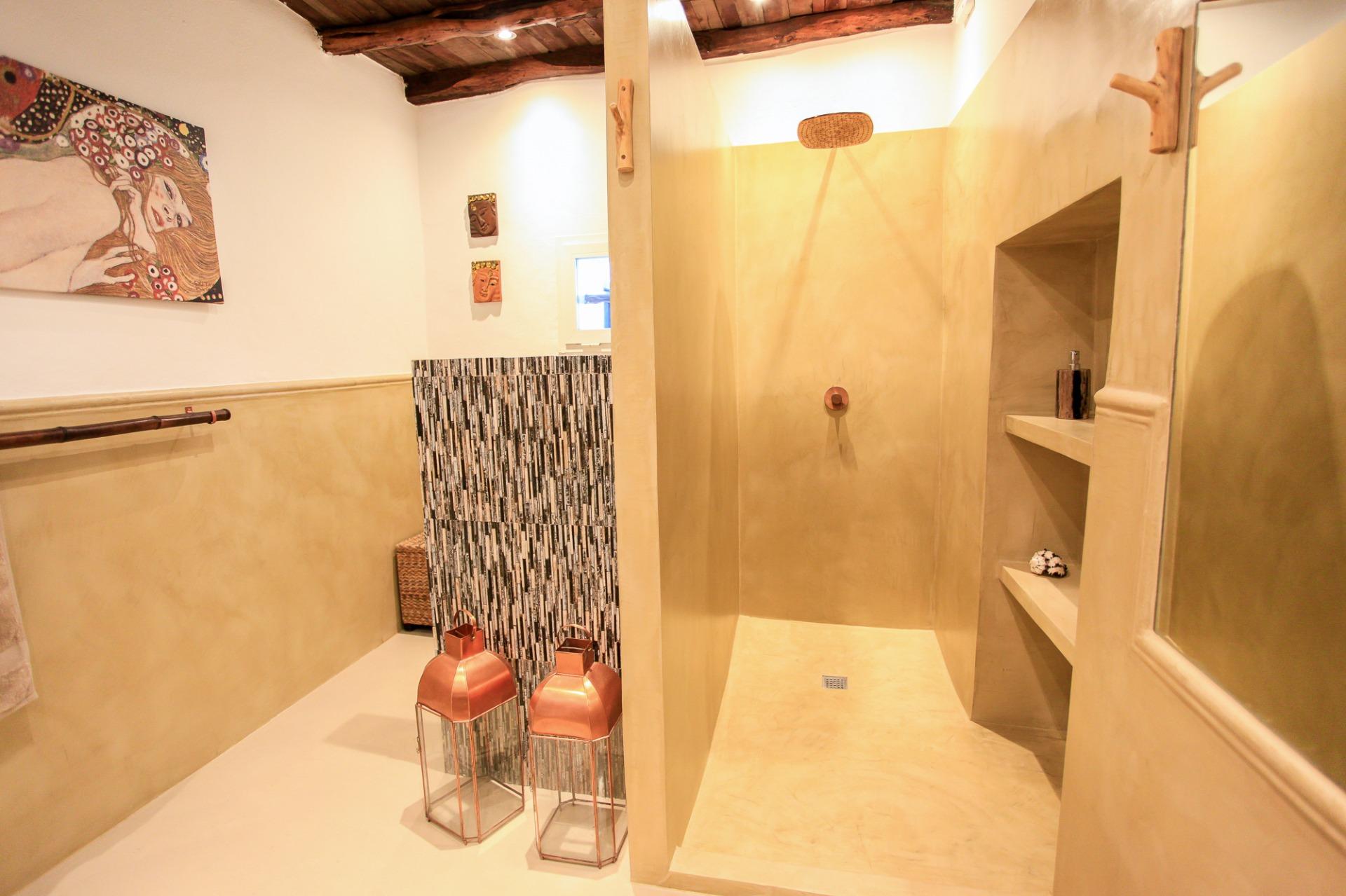 VILLA PARAISO