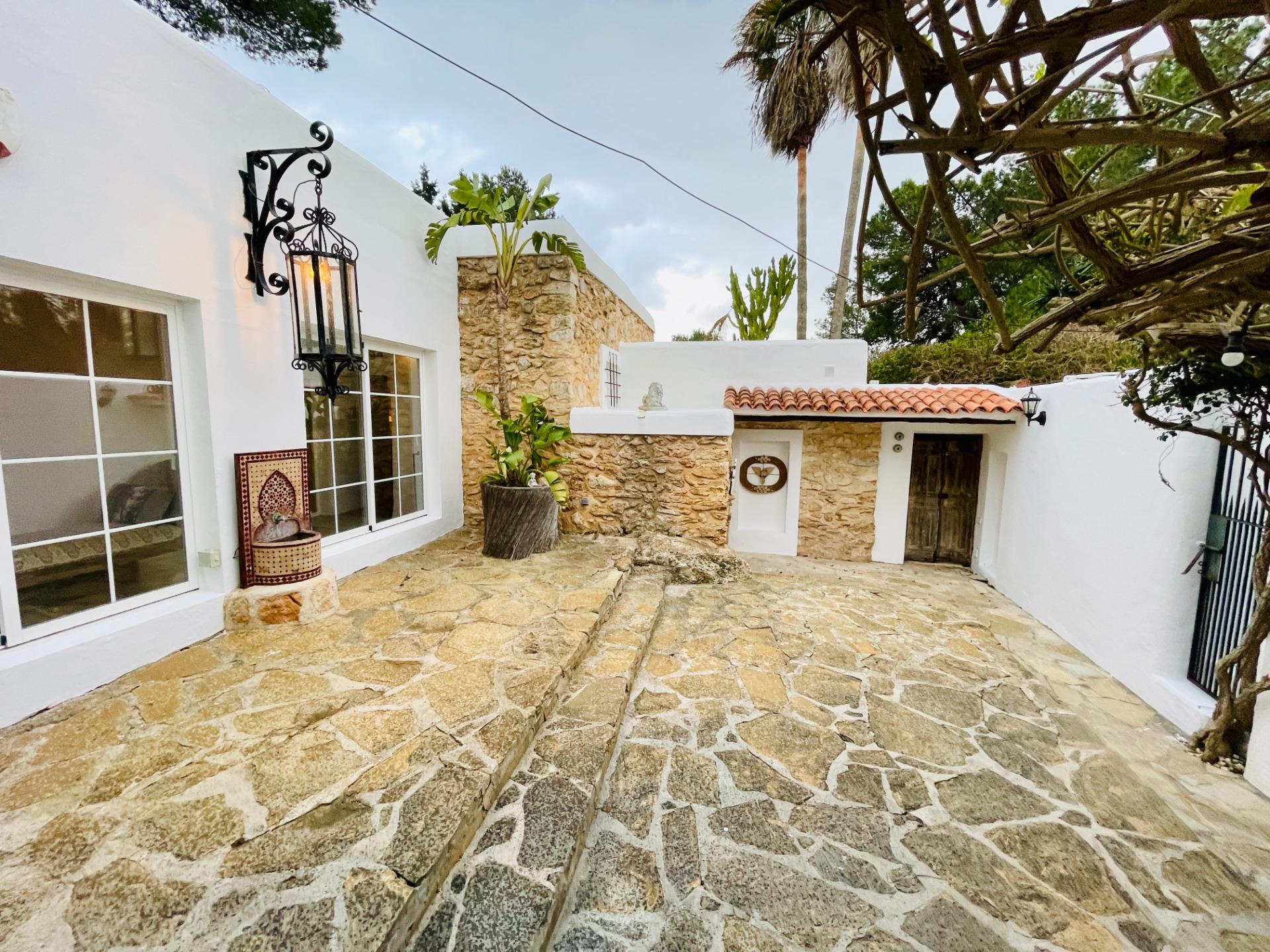 VILLA PARAISO