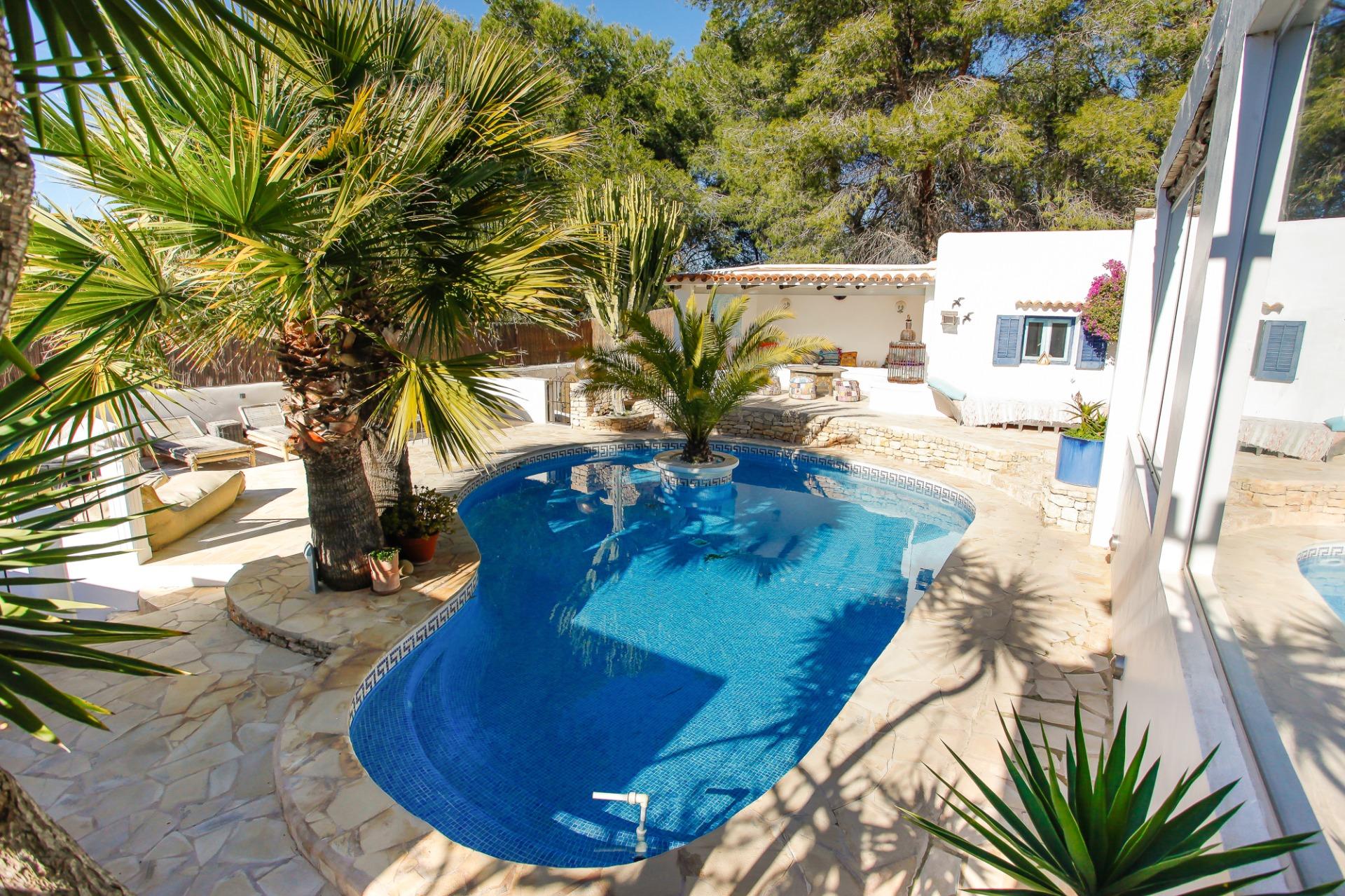 VILLA PARAISO