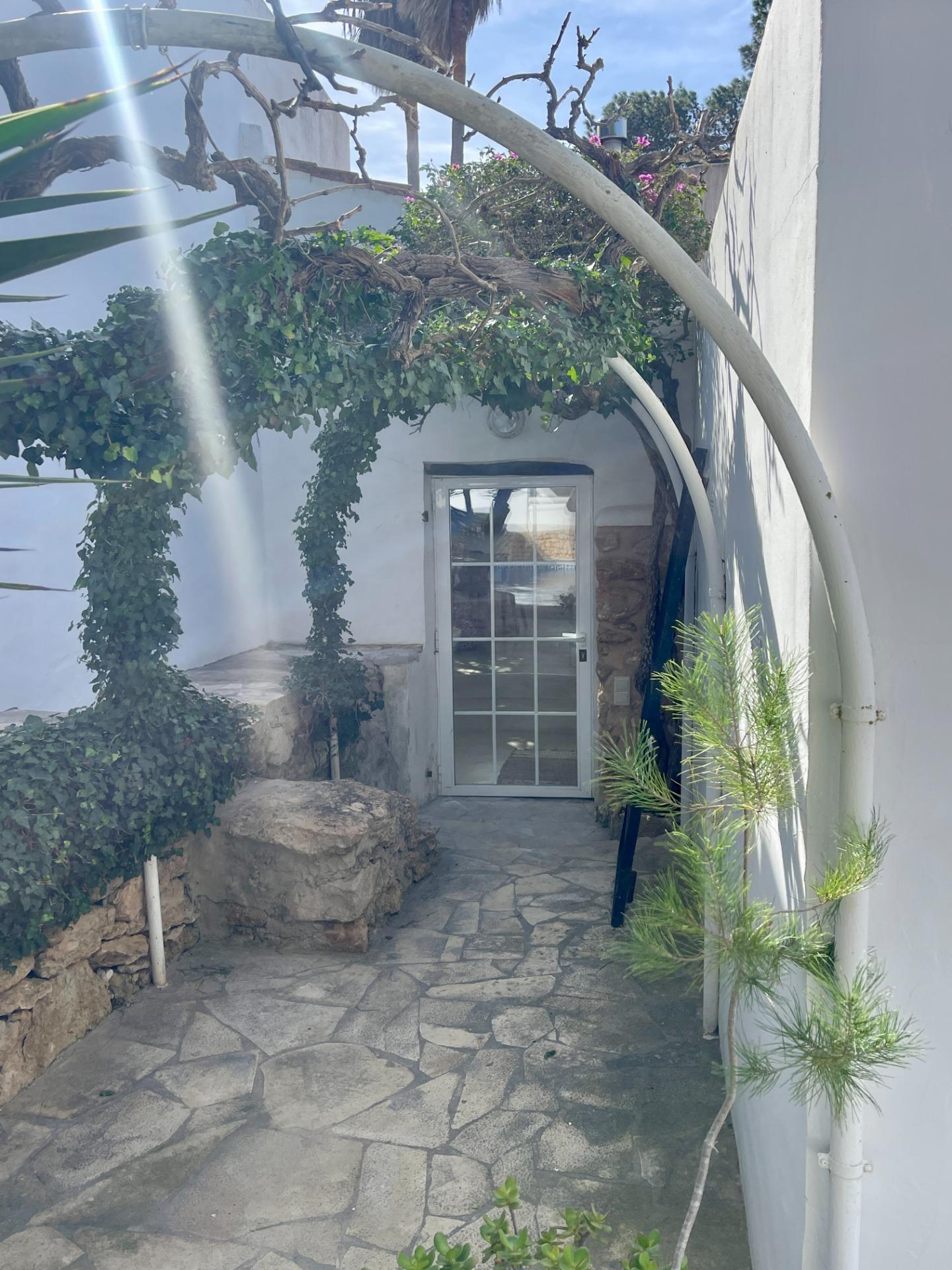 VILLA PARAISO
