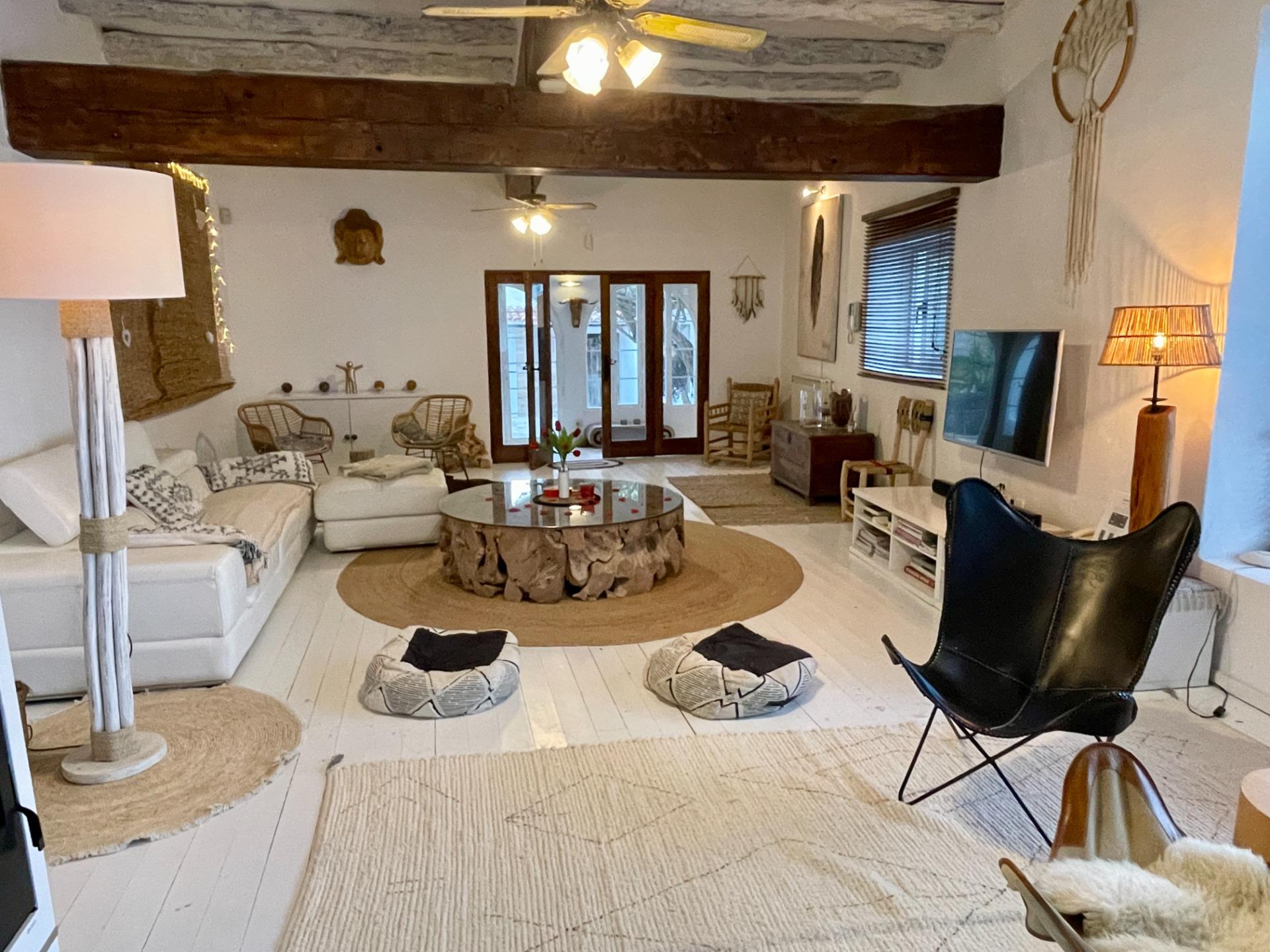 VILLA PARAISO