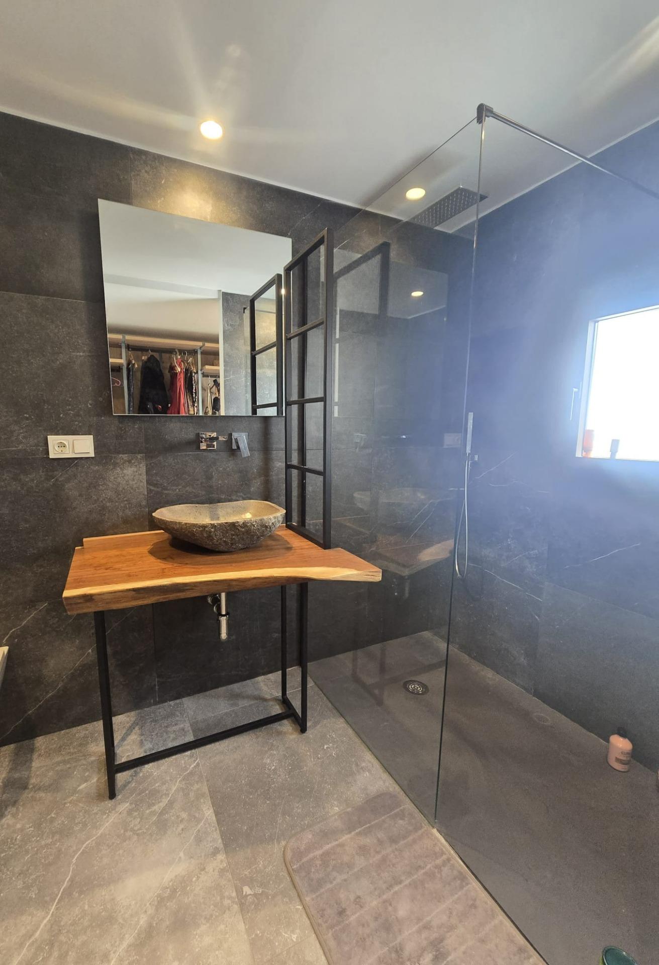 Villa Timber Essence