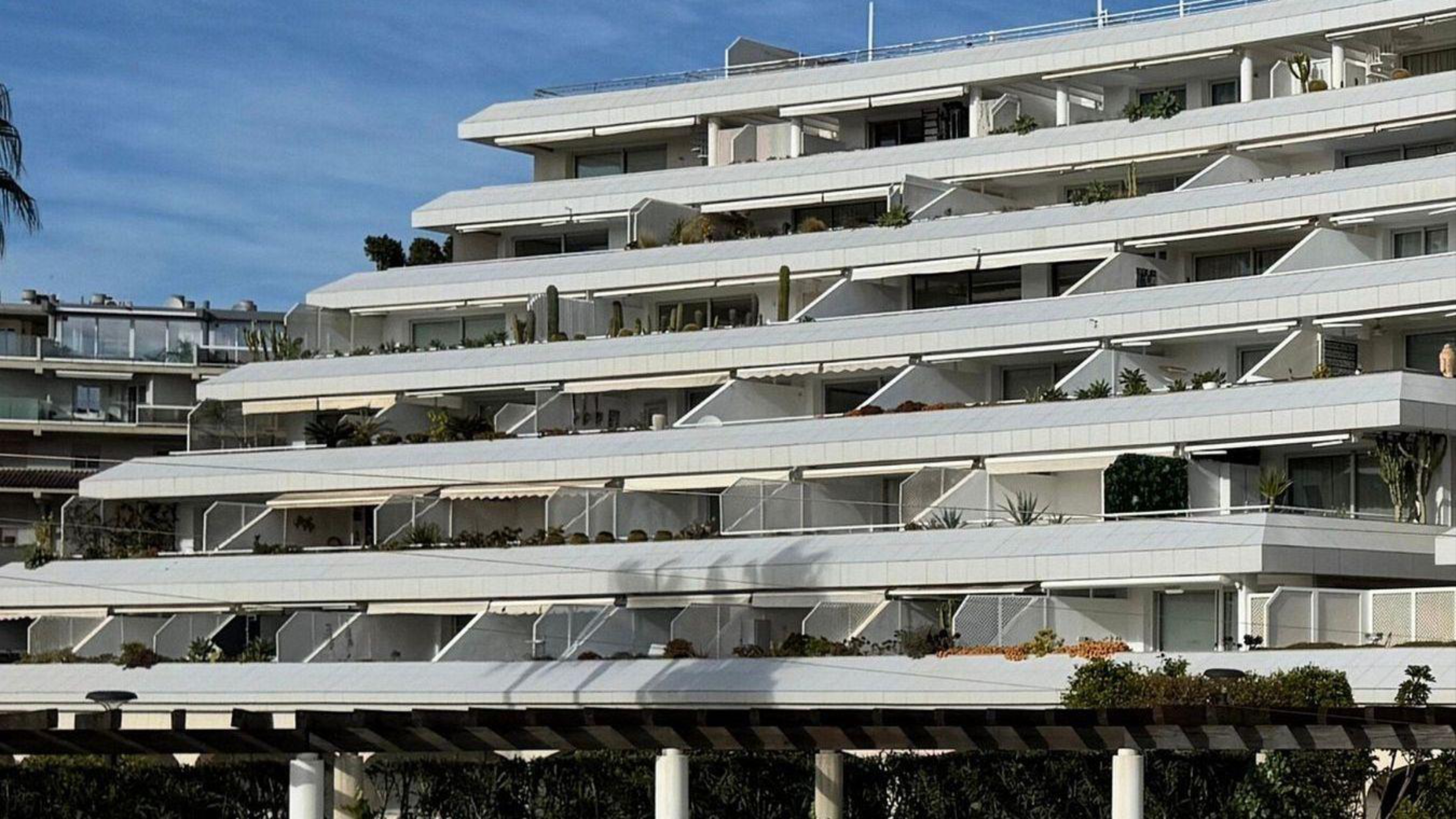 RESIDENCIA CON TERRAZA EN MARINA BOTAFOCH