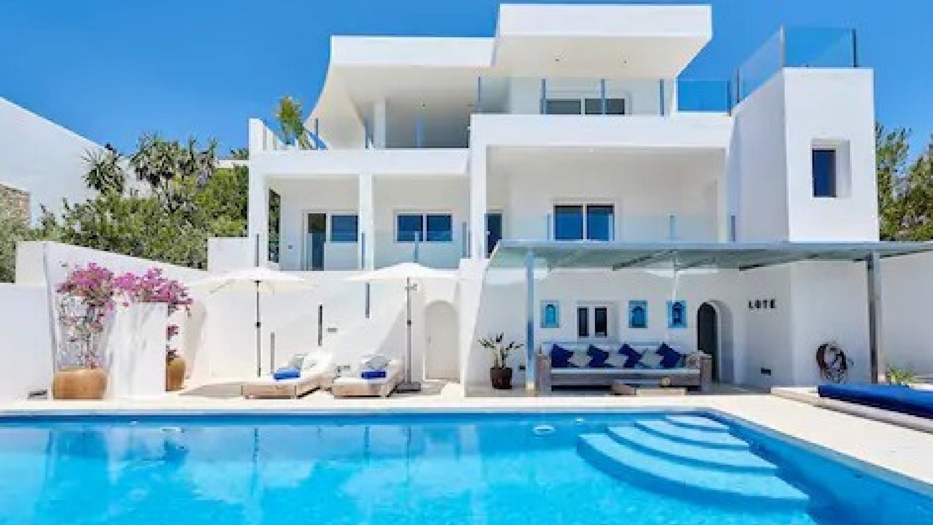 VILLA CALIS