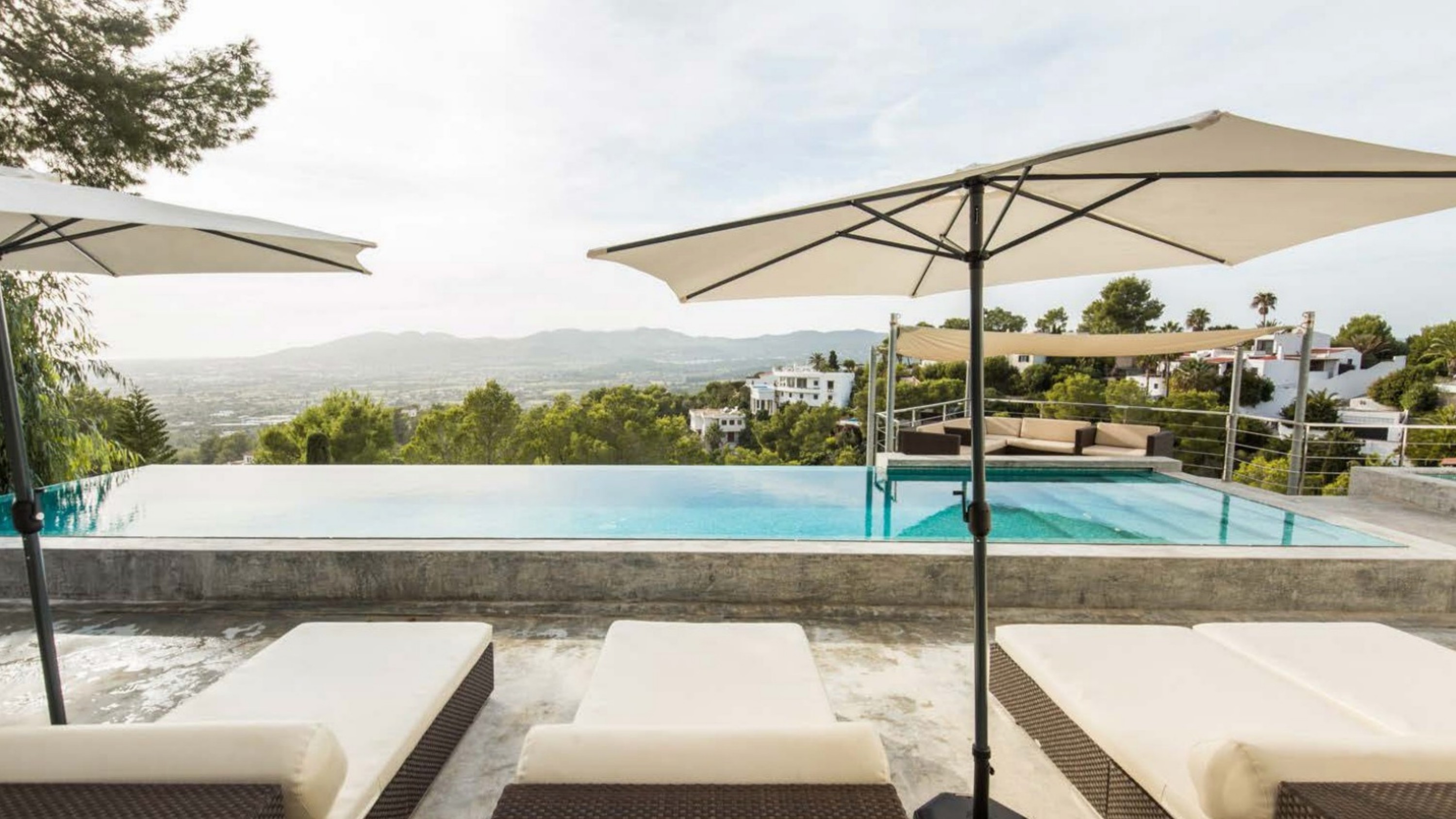VILLA FURNET