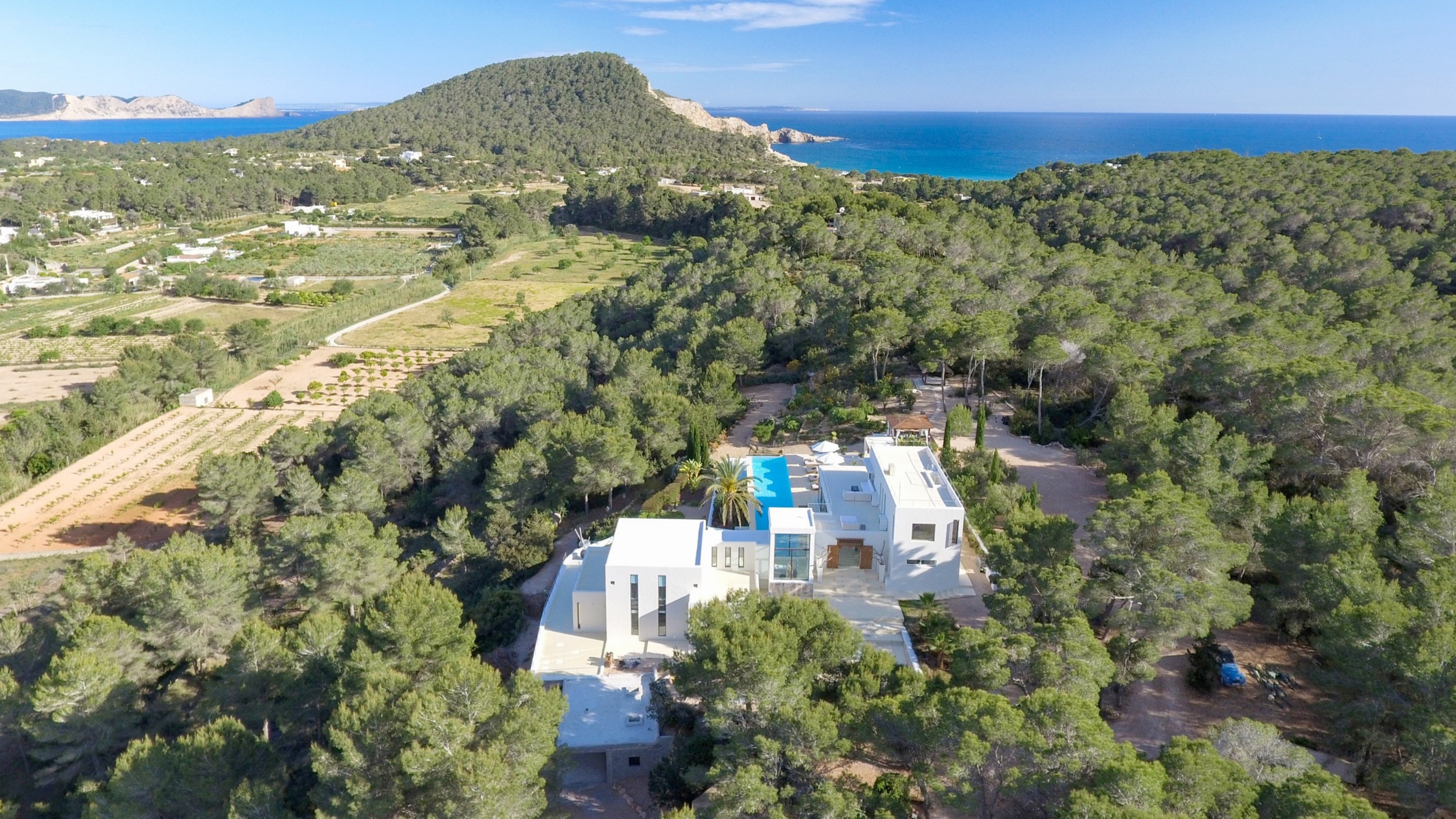 VILLA LUXURY