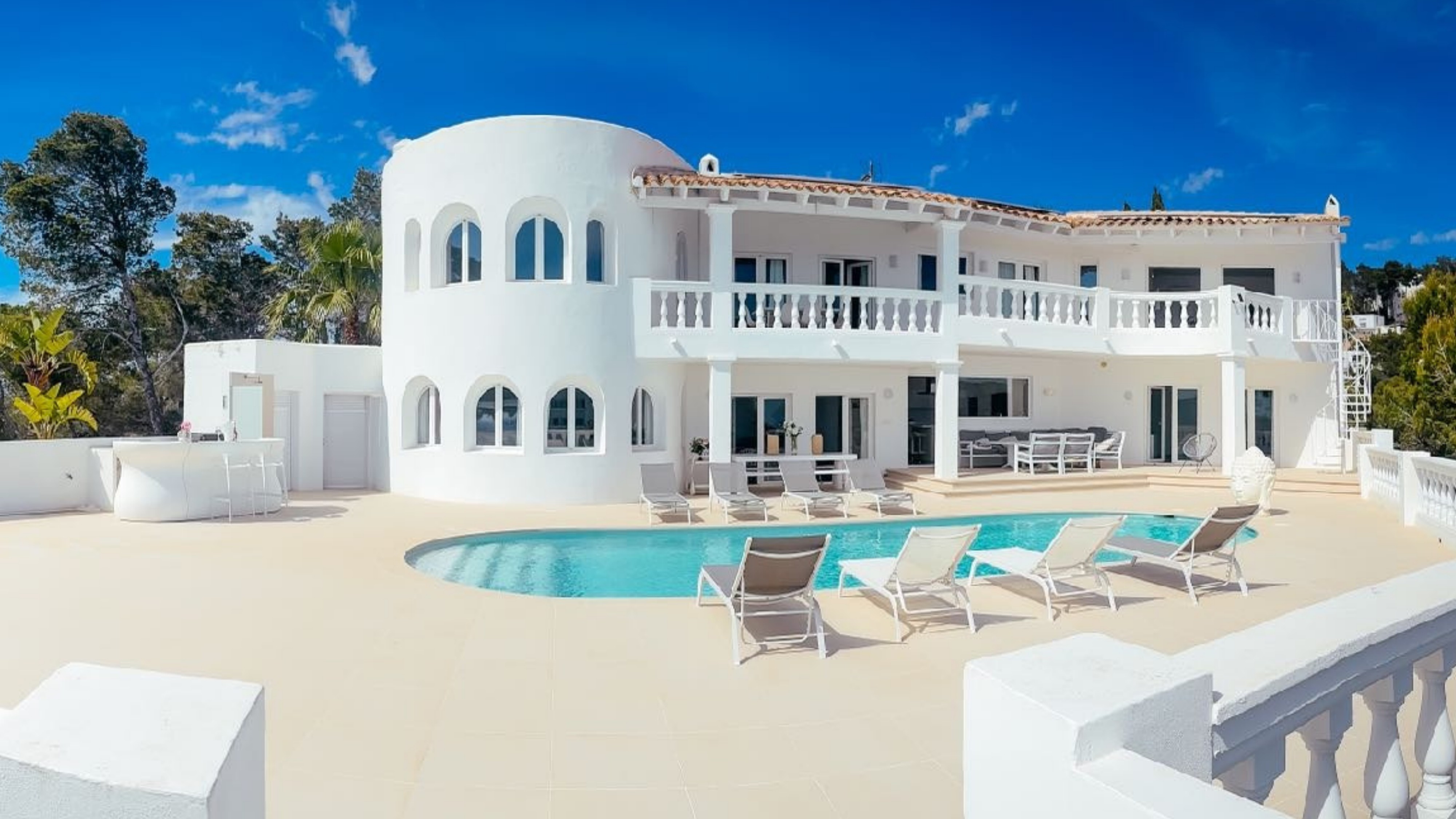 VILLA AZURIELLE