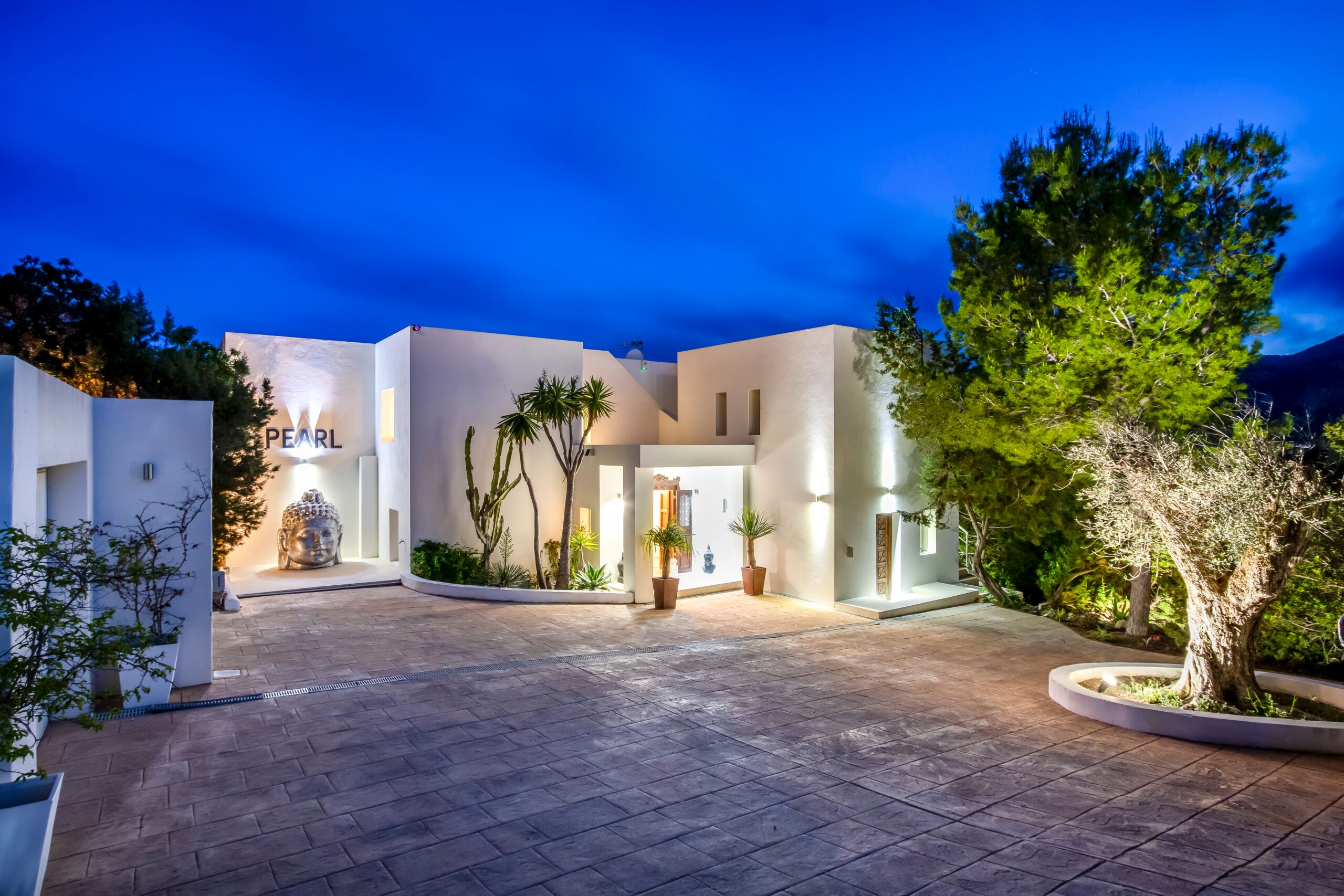 Villa Zafiro, Es Cubells