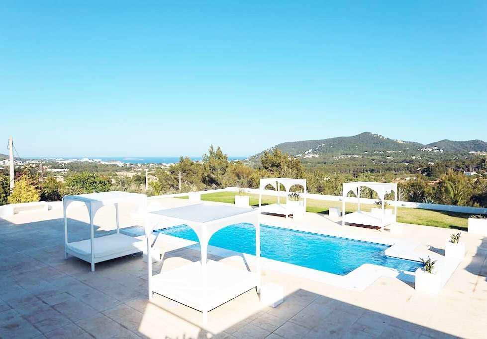 Villa Bont