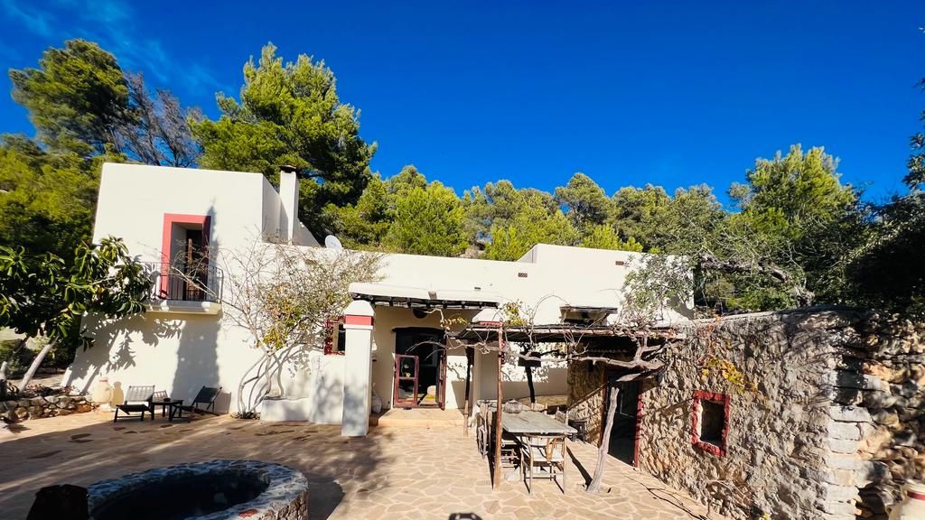Villa Can Joan, Charming Renovated Finca in Sant Joan