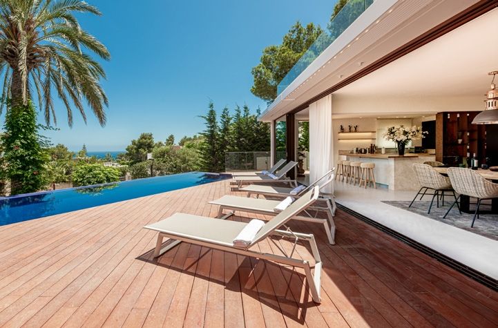 Luxury Seaview Villa in Cap Martinet