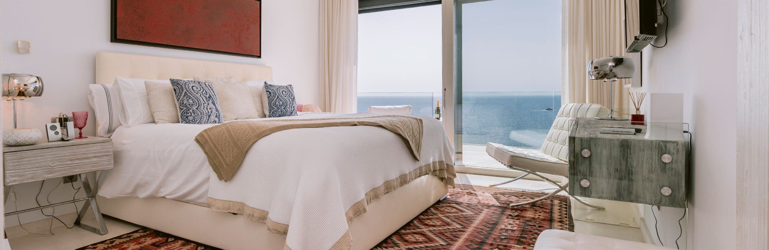 LUXURY VILLA ROCA LLISA