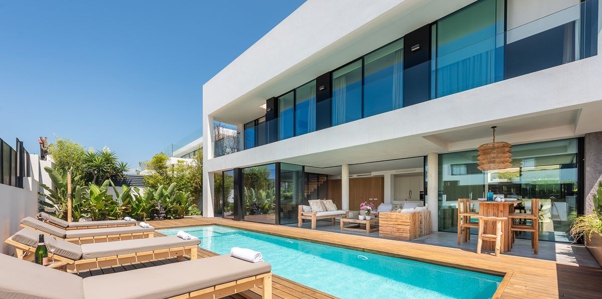 LUXURY TALAMANCA 1