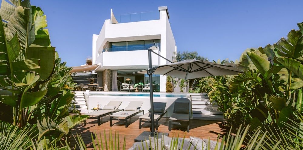 LUXURY TALAMANCA 2