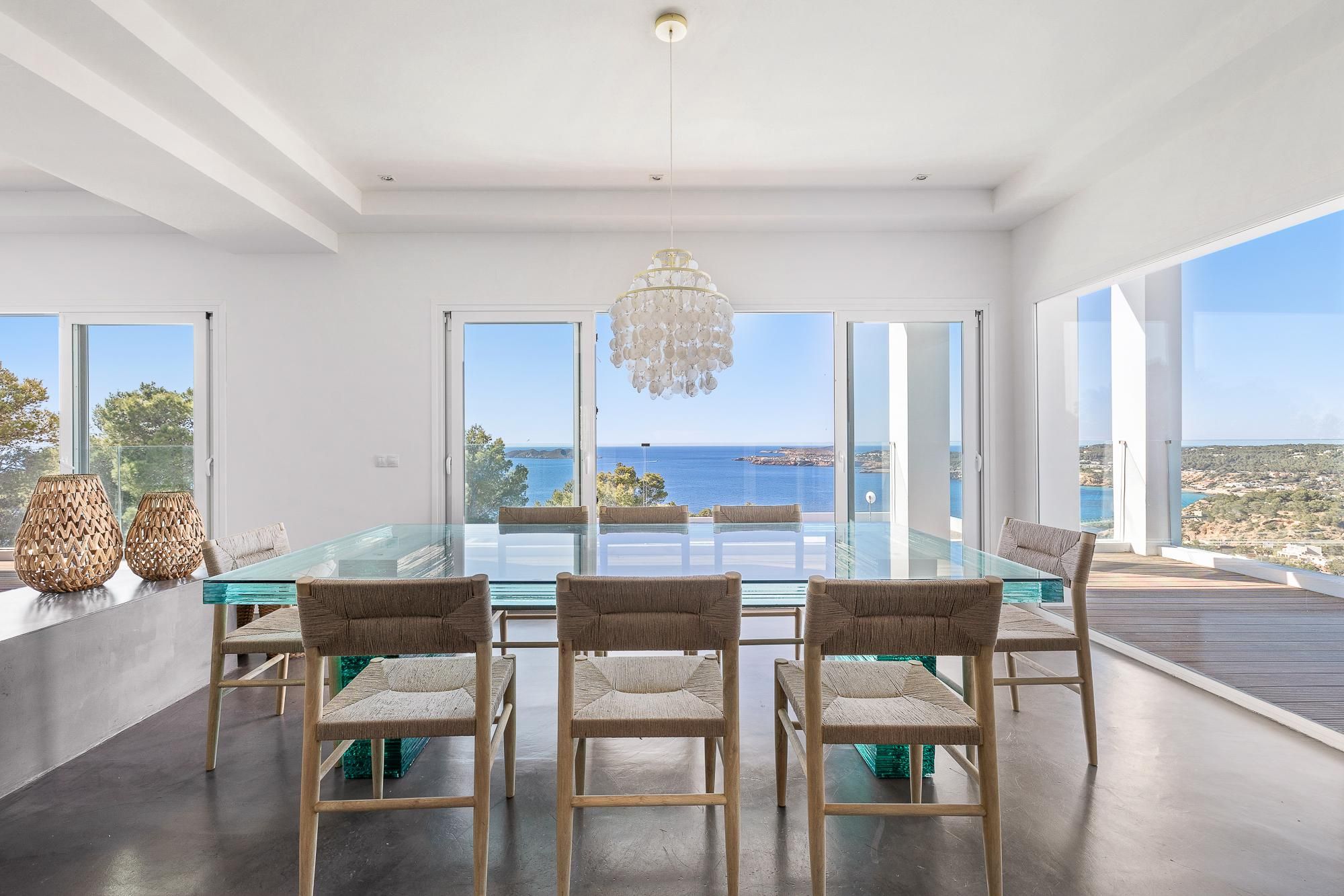 Luxury Villas in Cala Molí