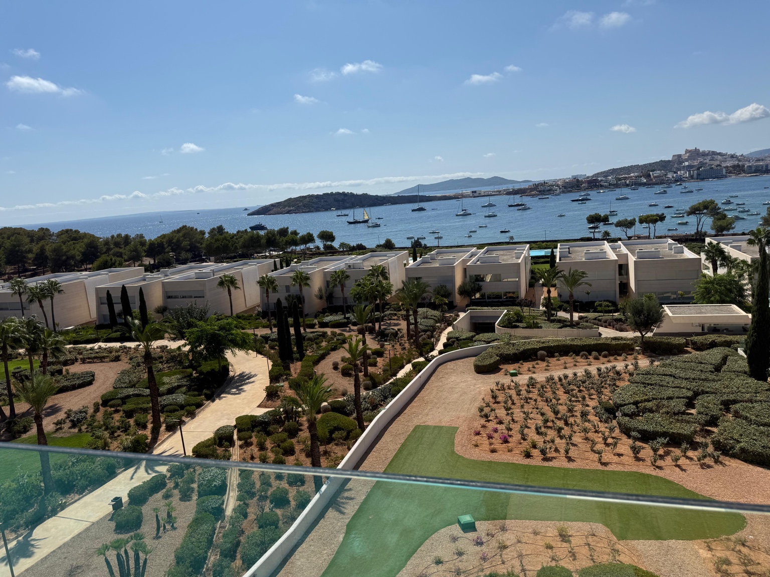 Penthouse whit Panoramic sea views  in the exlusive comunity  Es Pouet in the Bay of Talamanca