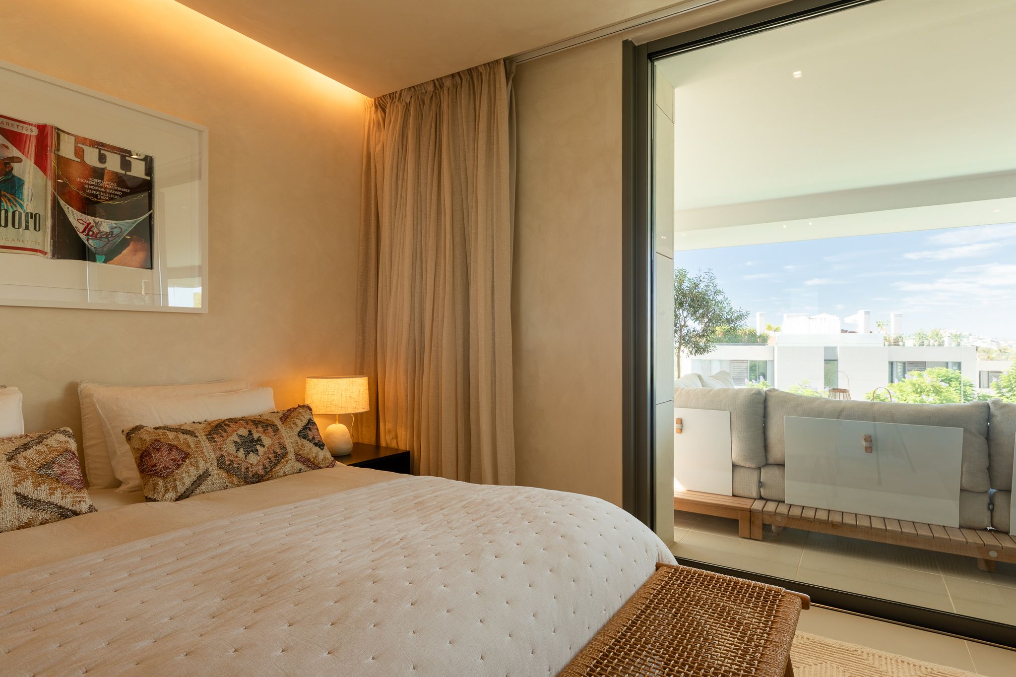 Luxury apartment White Angel