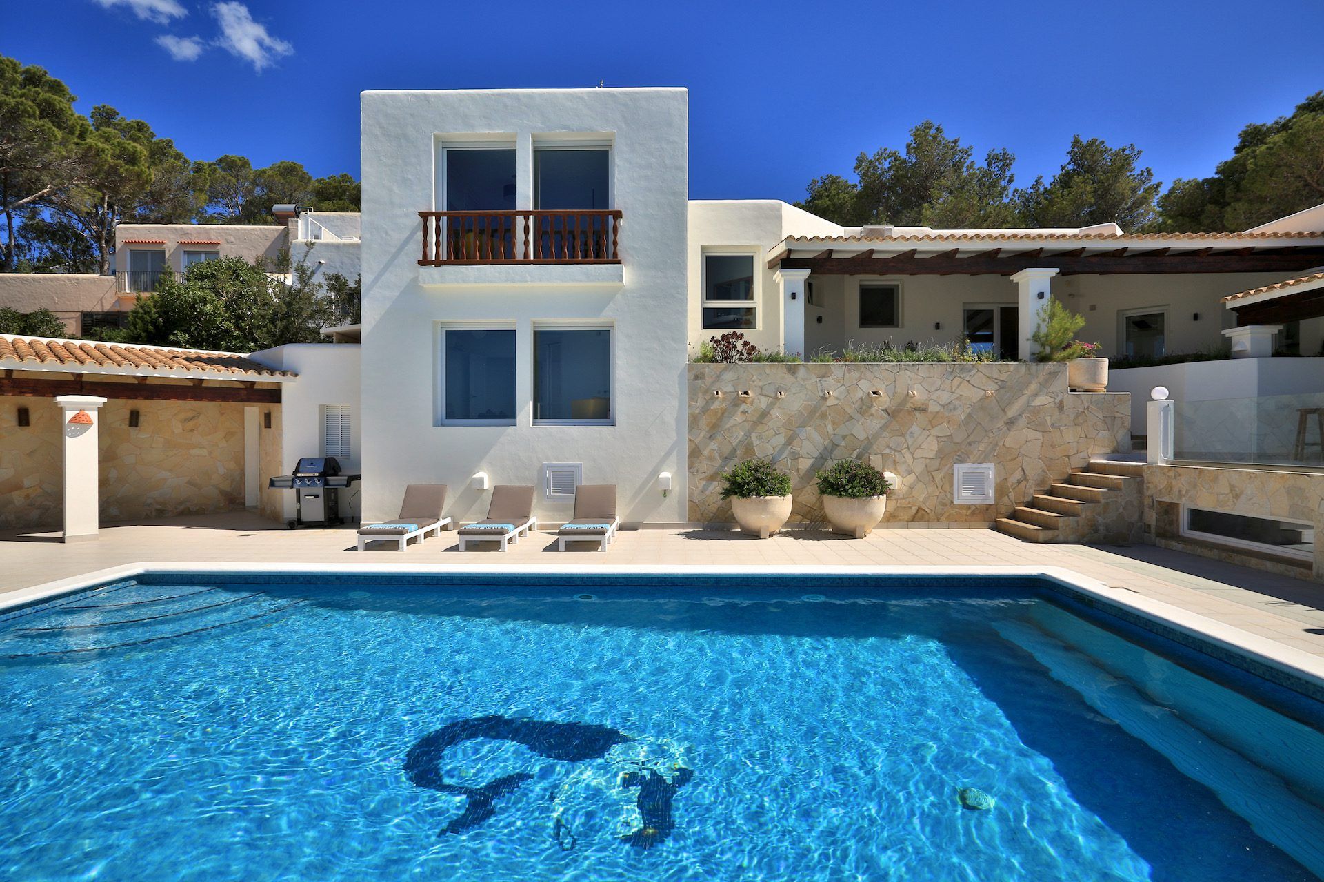 Villa Petra, Iconic Sunset Views