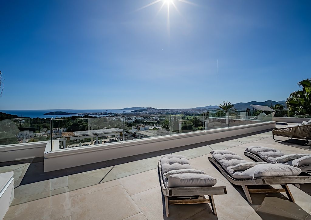 The Jungle: A Mediterranean Paradise
