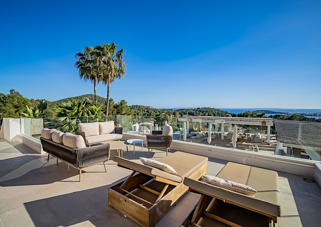 The Jungle: A Mediterranean Paradise