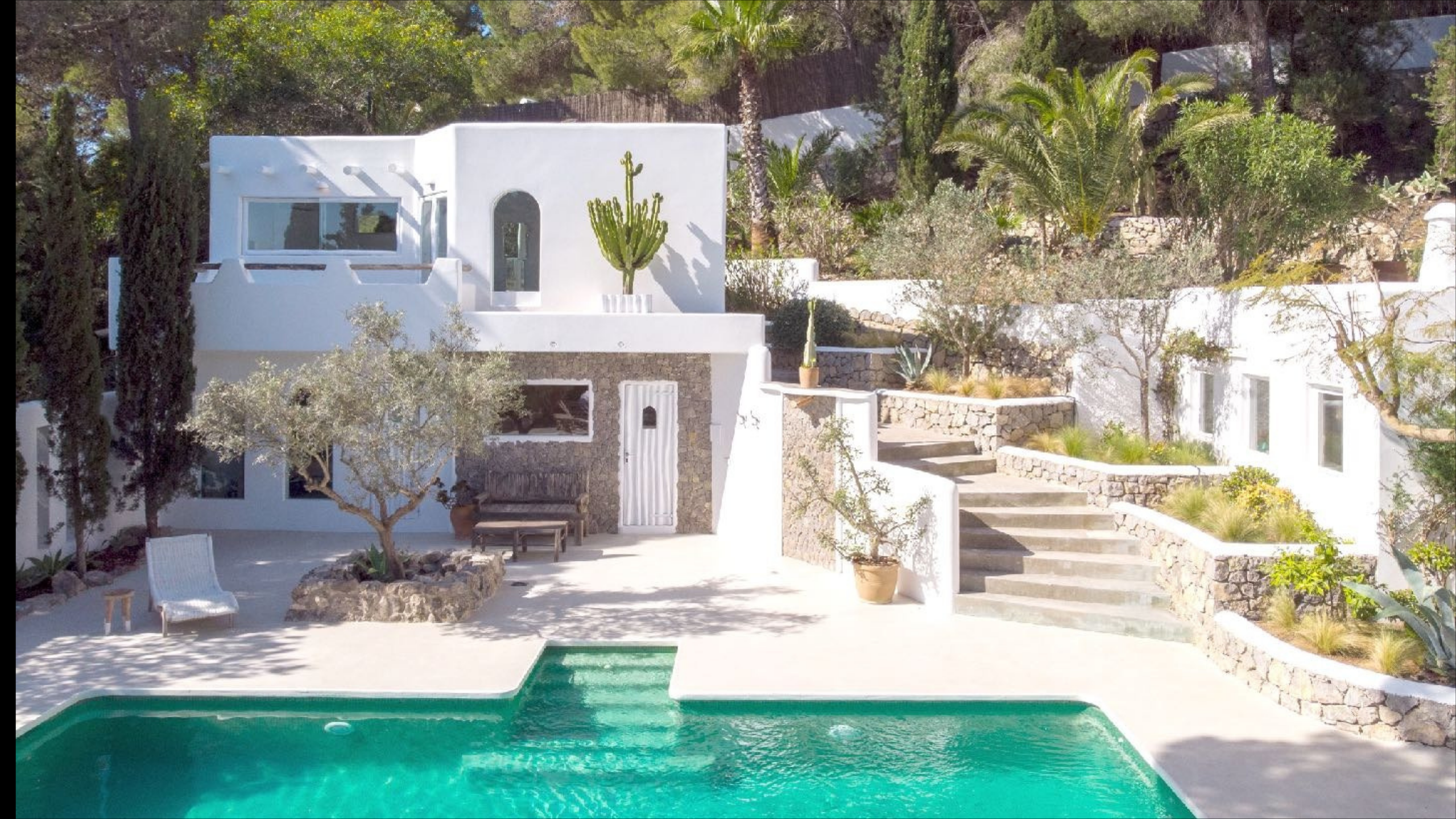 Mediterranean Elegance & Timeless Sophistication in Sa Carroca