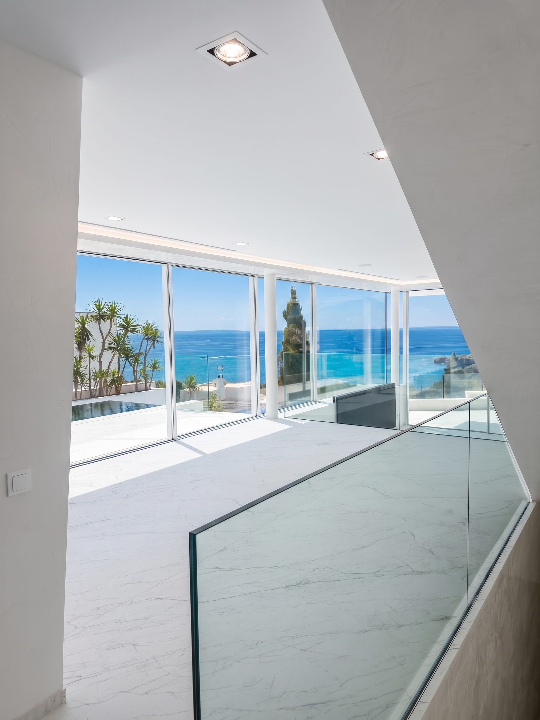 Elegante Villa con acabados de alta calidad con increíbles vistas  panorámicas al mar y a la isla de Formentera 