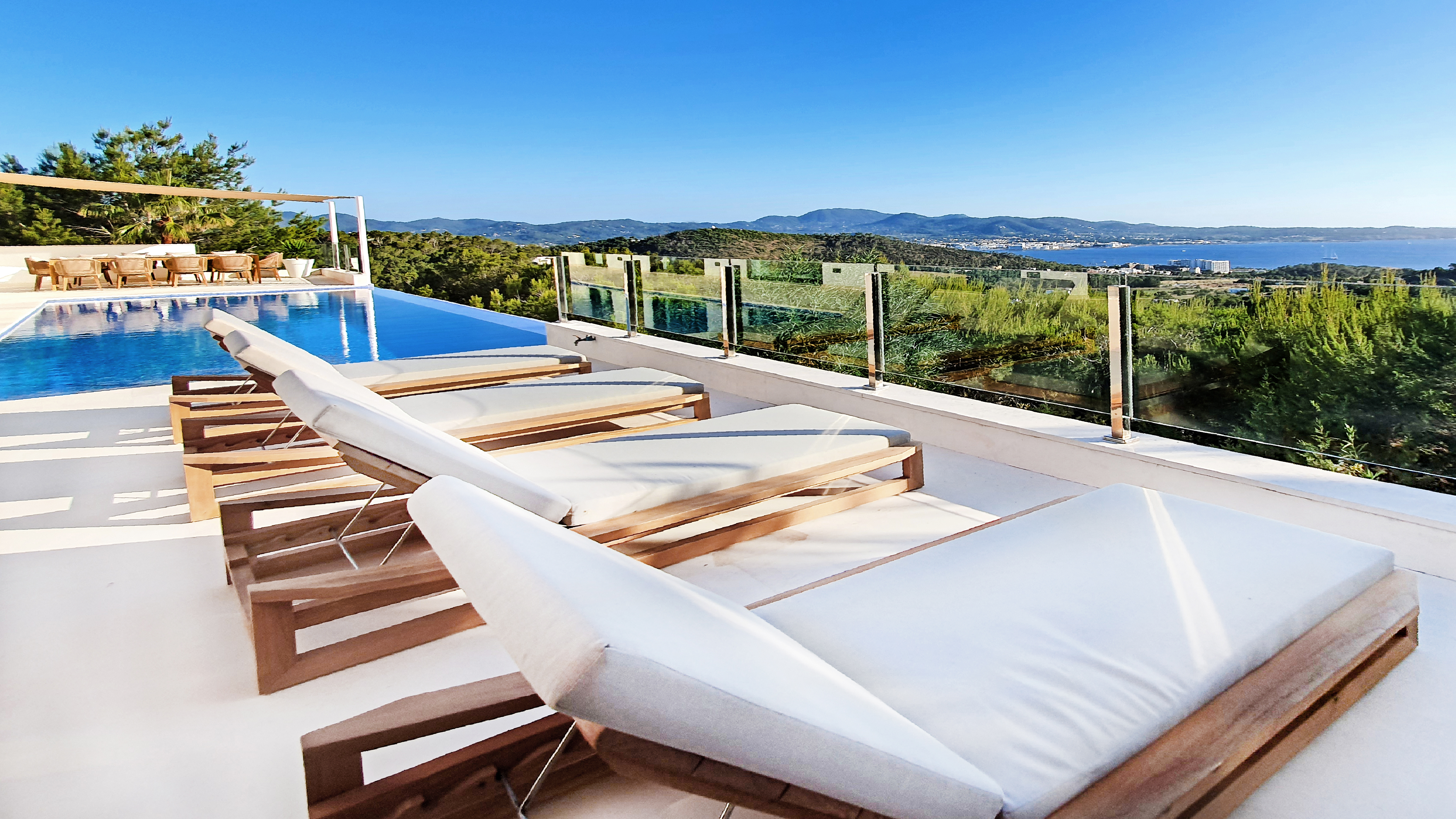 Villa con vistas panoramicas en alquiler anual